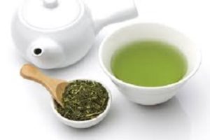 Tè verde, beneficii ma … attenzione