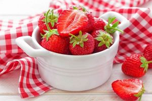 Fragola, il falso frutto ricco di vit. C